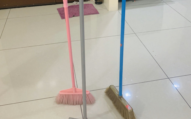 #BroomChallenge Goes Viral Once Again: Here’s How it Works and Why People Are Doing It